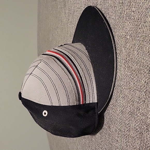 2/$15 Adidas Chicago Bulls Wool Fitted Hat (7 1/8) - Picture 2 of 8